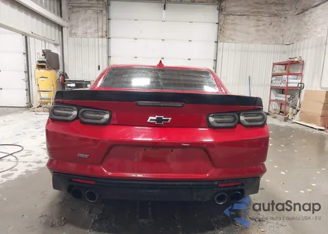 2019 Chevrolet Camaro 1Ss z USA, uszkodzony, nr VIN 1G1FE1R78K0133053